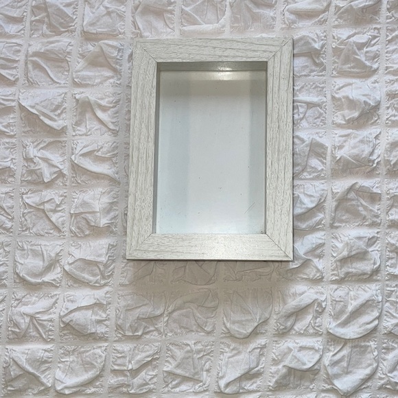 Sixtrees Empty frame new with tag white 7 x 5 inches - Picture 1 of 4